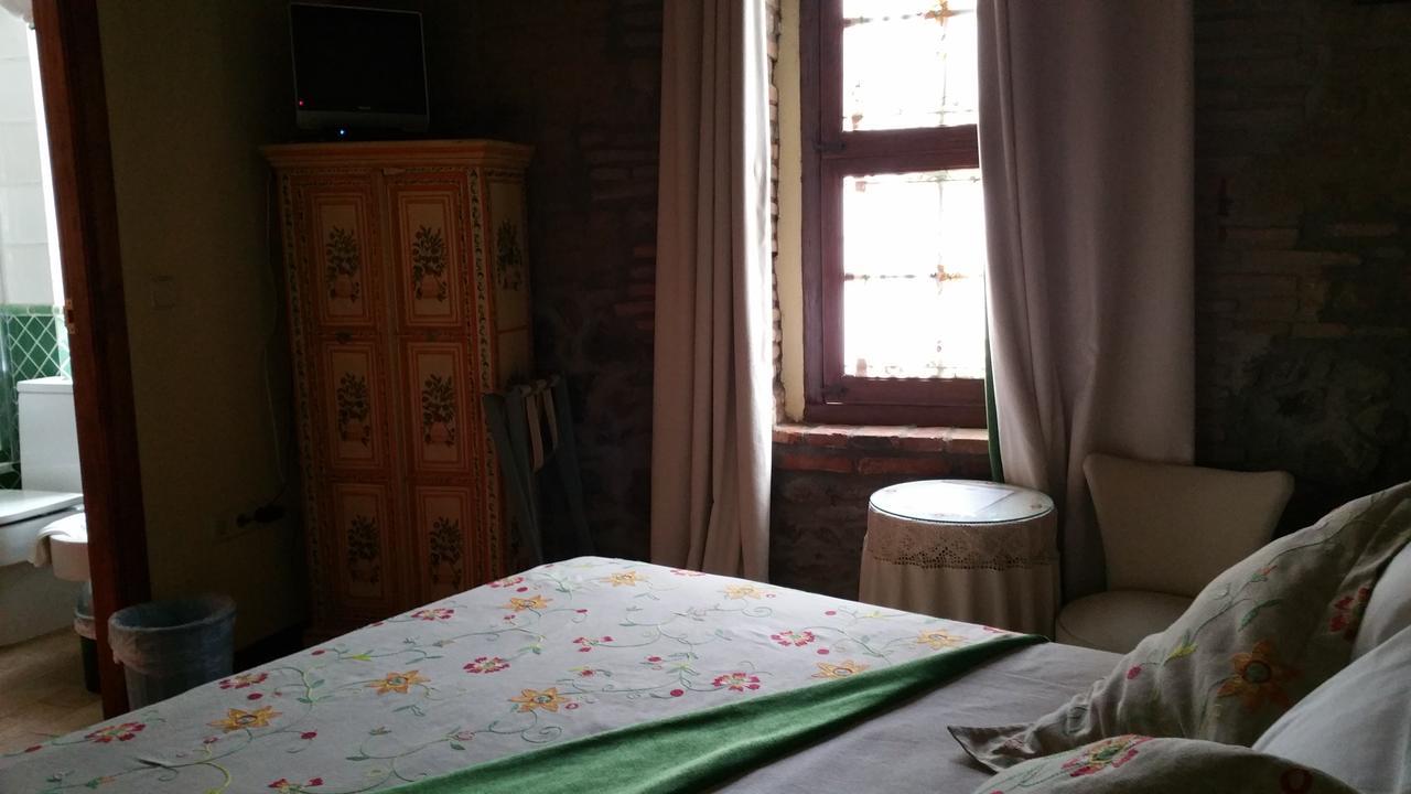 La Posada Del Tietar Санта-Мария-дель-Тьетар Экстерьер фото